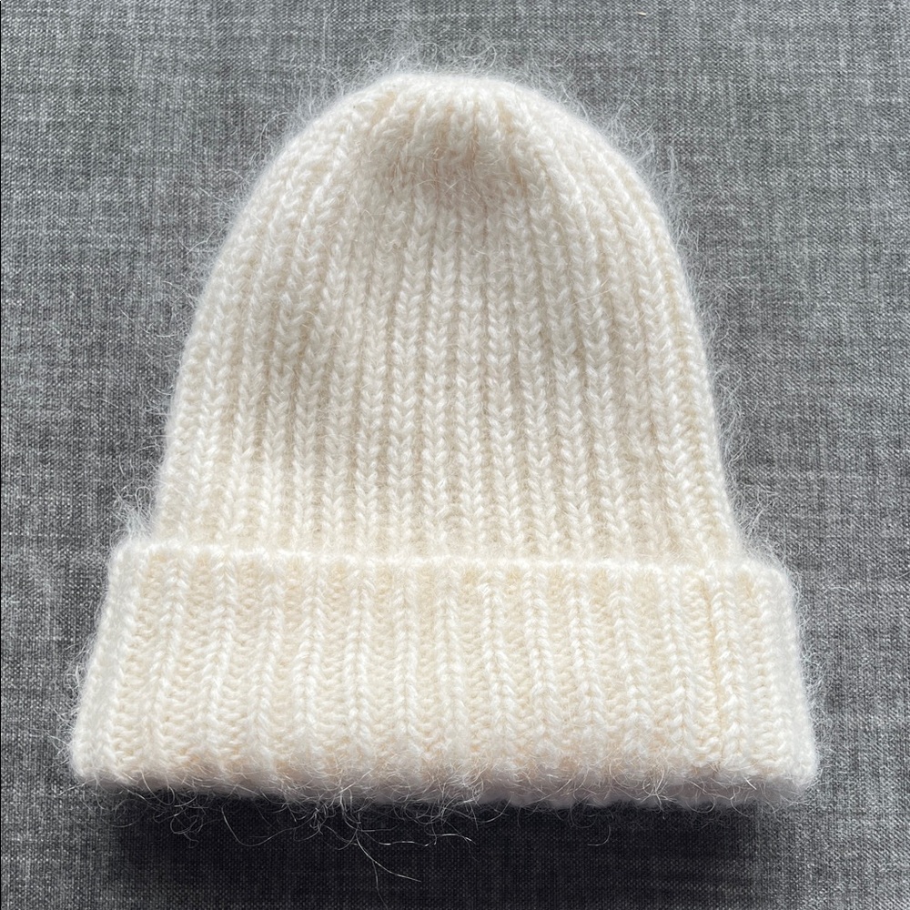 & Other Stories Cream Ivory Ribbed Knit Beanie Hat